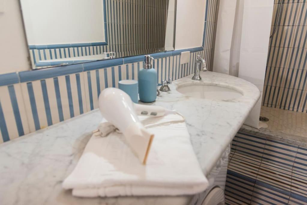 Appartamento Trevi Domus Avignonesi Roma Esterno foto